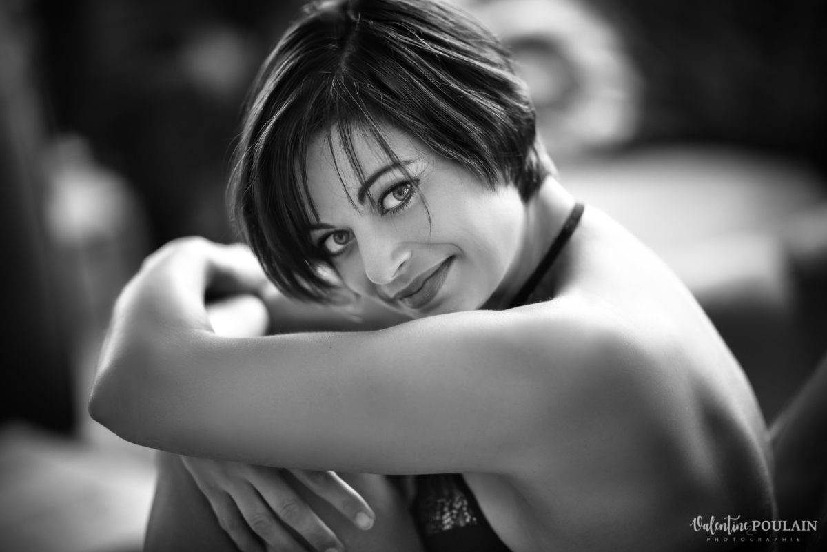 Boudoir regard - Valentine Poulain