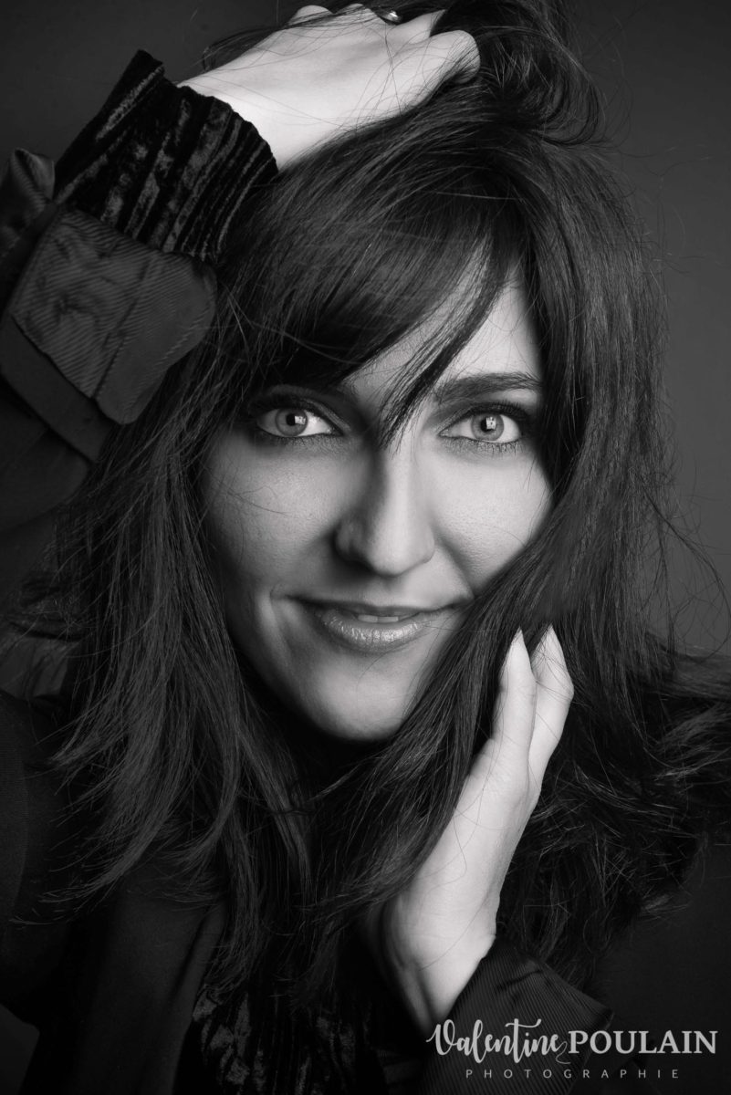 Shooting portrait studio Anais n et b - Valentine Poulain