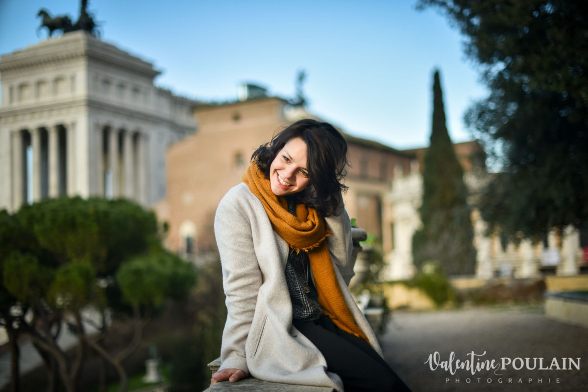 Shooting portrait Silvene Rome Créatrice rires