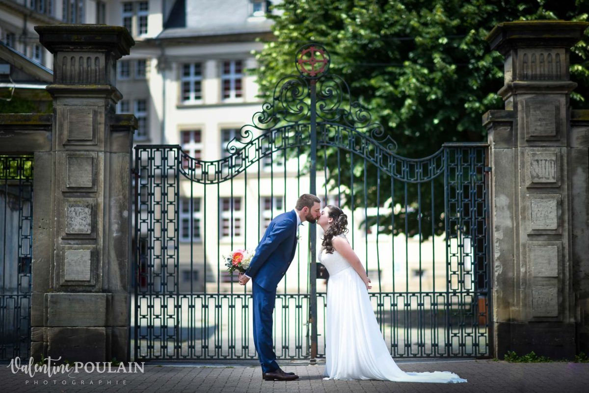 Mariage grange - Valentine Poulain bisous lycée