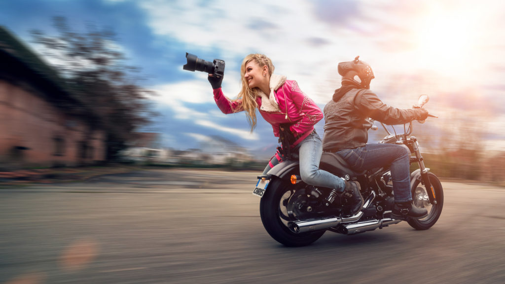 Portrait Valentine Poulain moto