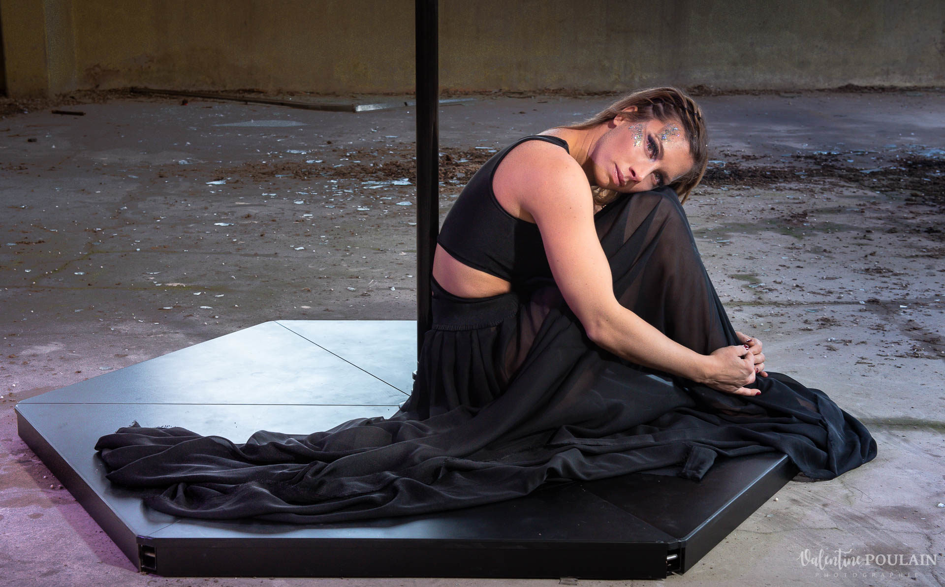 Shooting Pole Dance gymnastique - Valentine Poulain sol