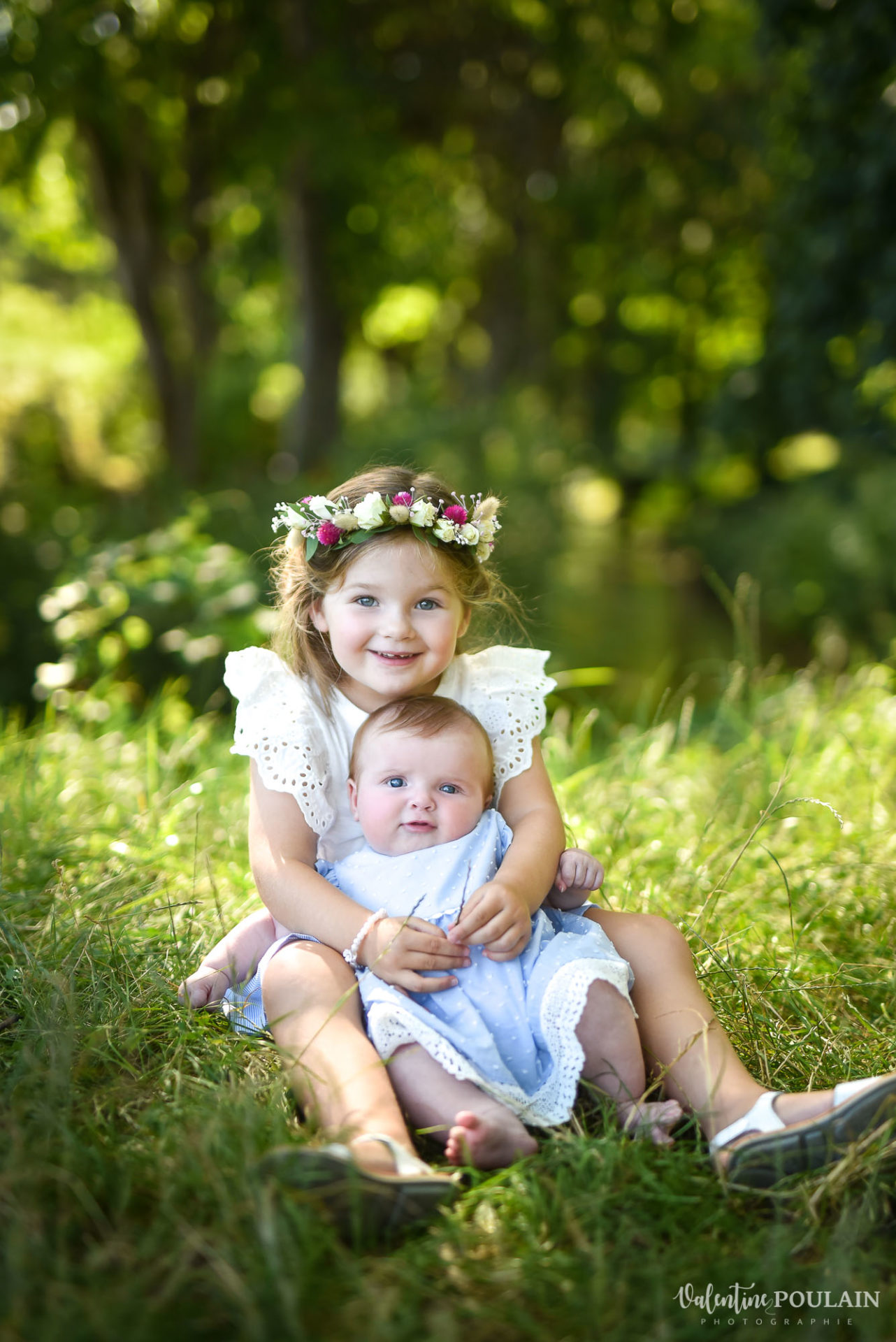 Shooting famille soeurs serre - Valentine Poulain tenir
