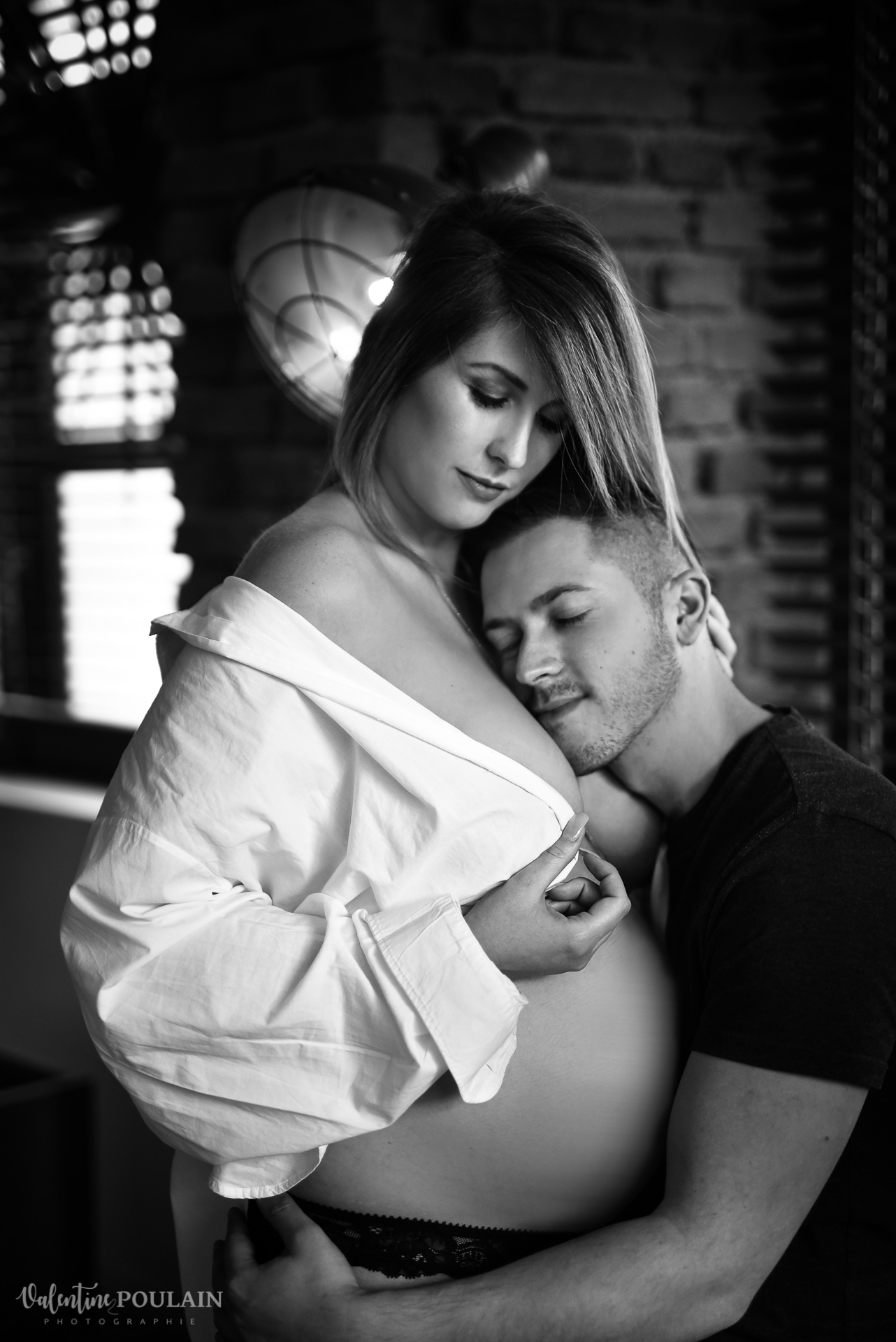 couple noir&blanc boudoir - Valentine Poulain