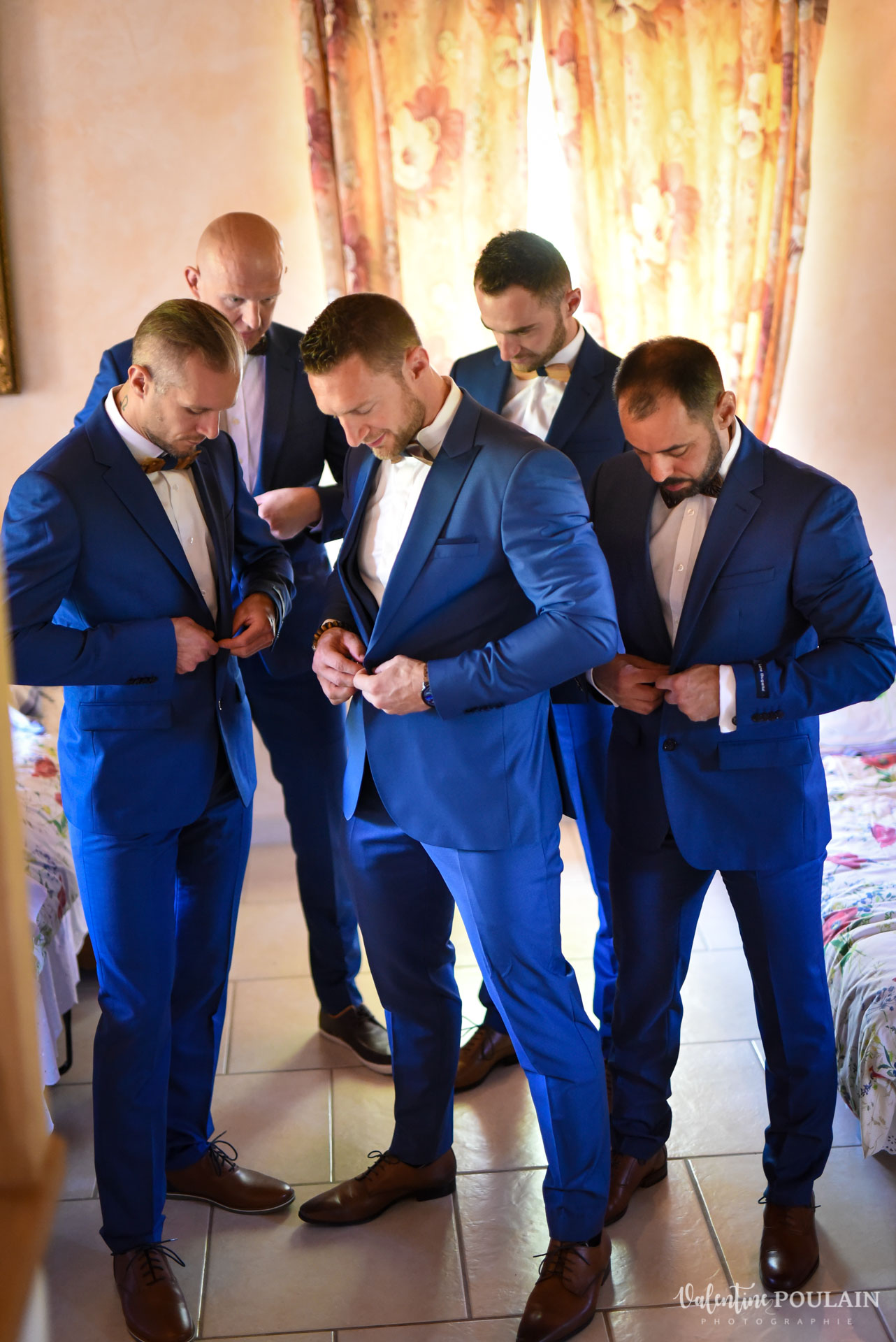 Mariage cérémonie laïque Moulin-de la Mangue - Valentine Poulain hommes