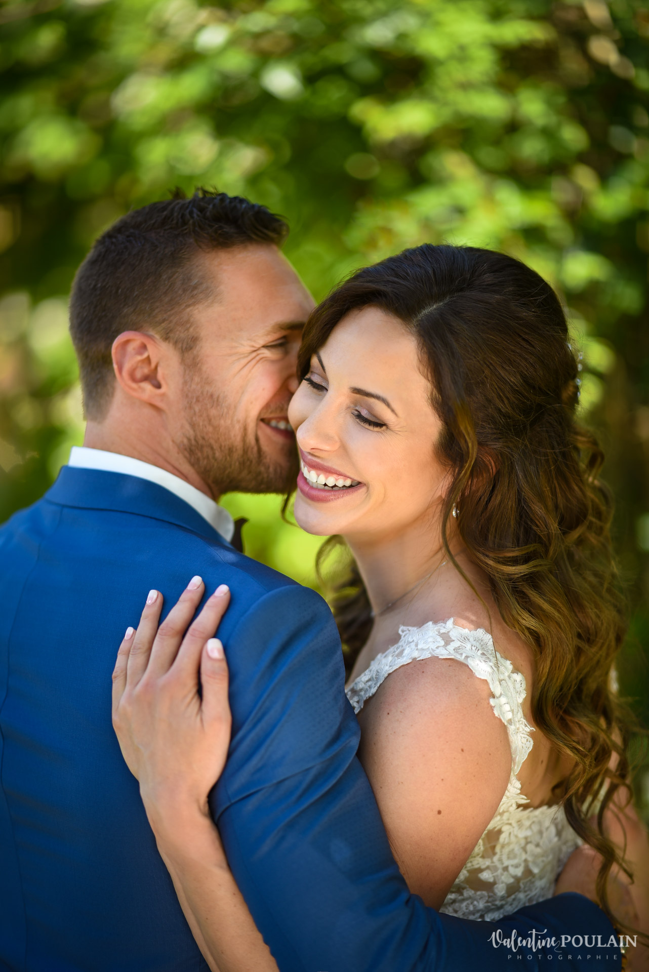 Mariage cérémonie laïque Moulin-de la Mangue - Valentine Poulain couple
