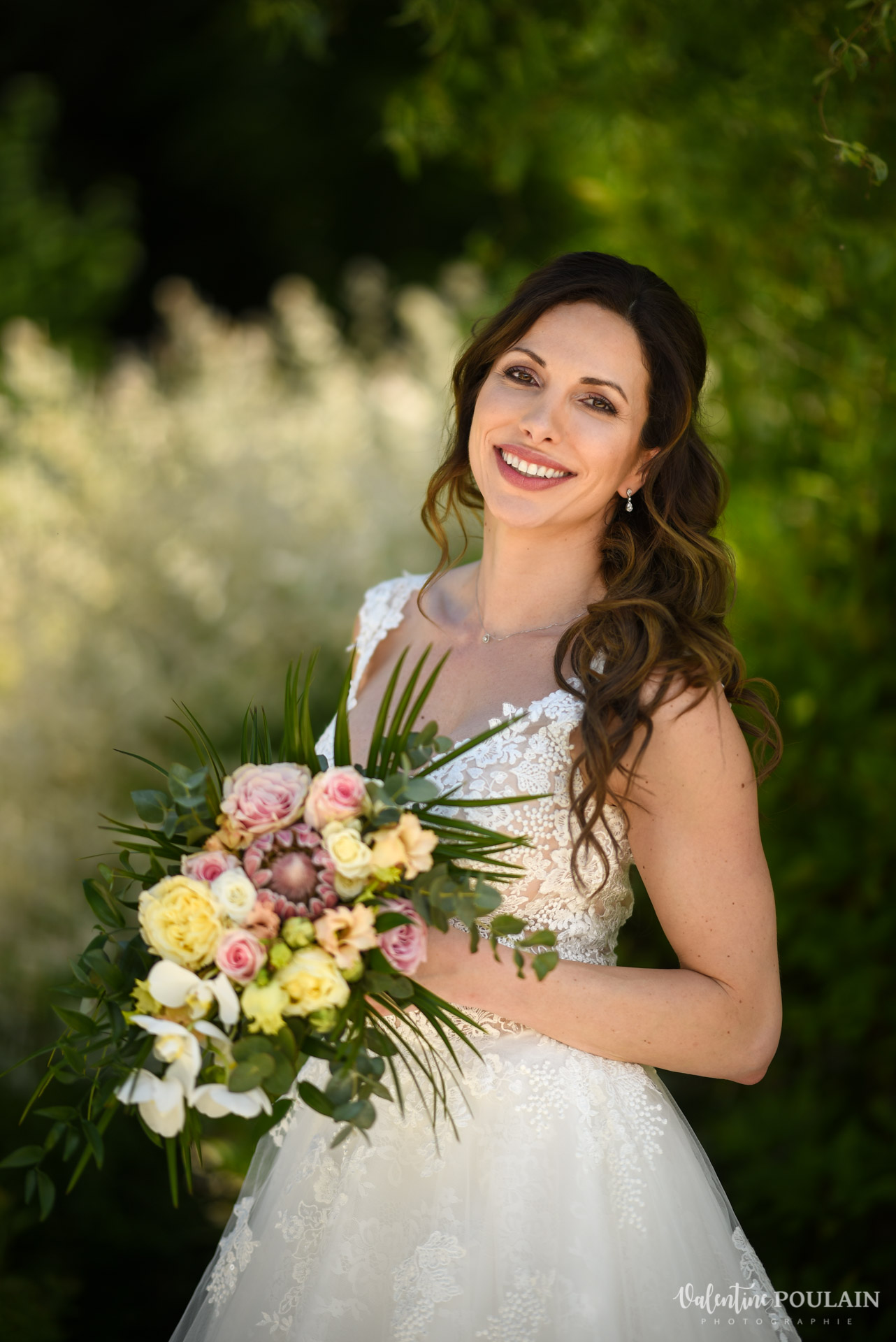 Mariage cérémonie laïque Moulin-de la Mangue - Valentine Poulain bride